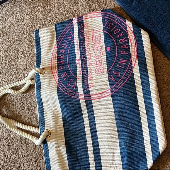 NWT Victoria secret beach bag - Picture 1 of 9